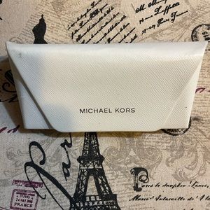 Michael Kors sunglass cast in white leather